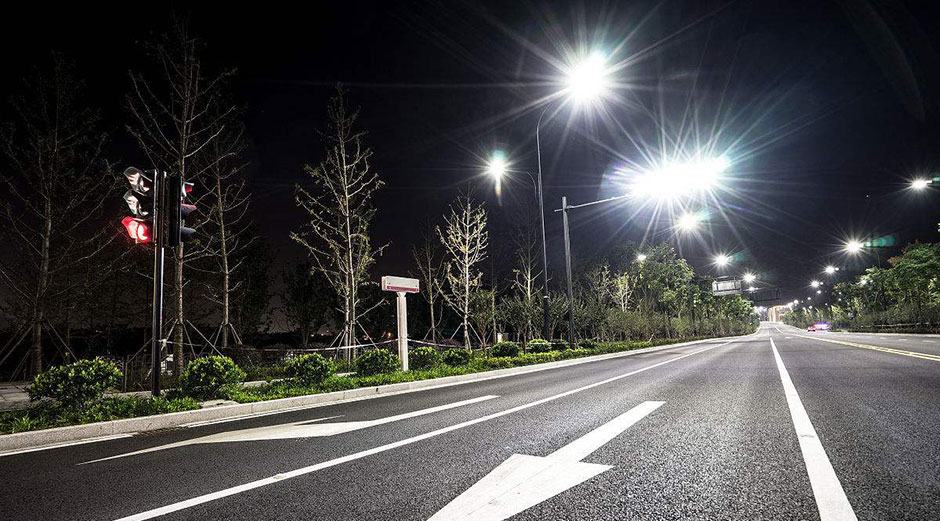 霍爾果斯道路亮化工程