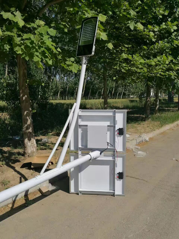 鋰電池太陽(yáng)能路燈6